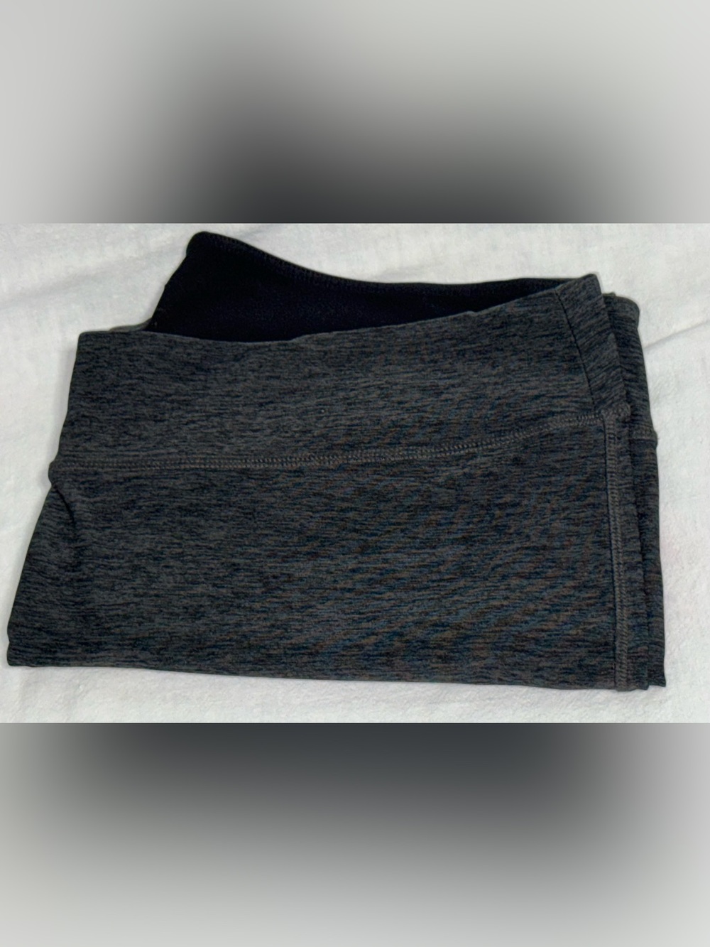 Vogo Athletica Women’s Plus 3X Black Heather Mid-Rise Crop Leggings